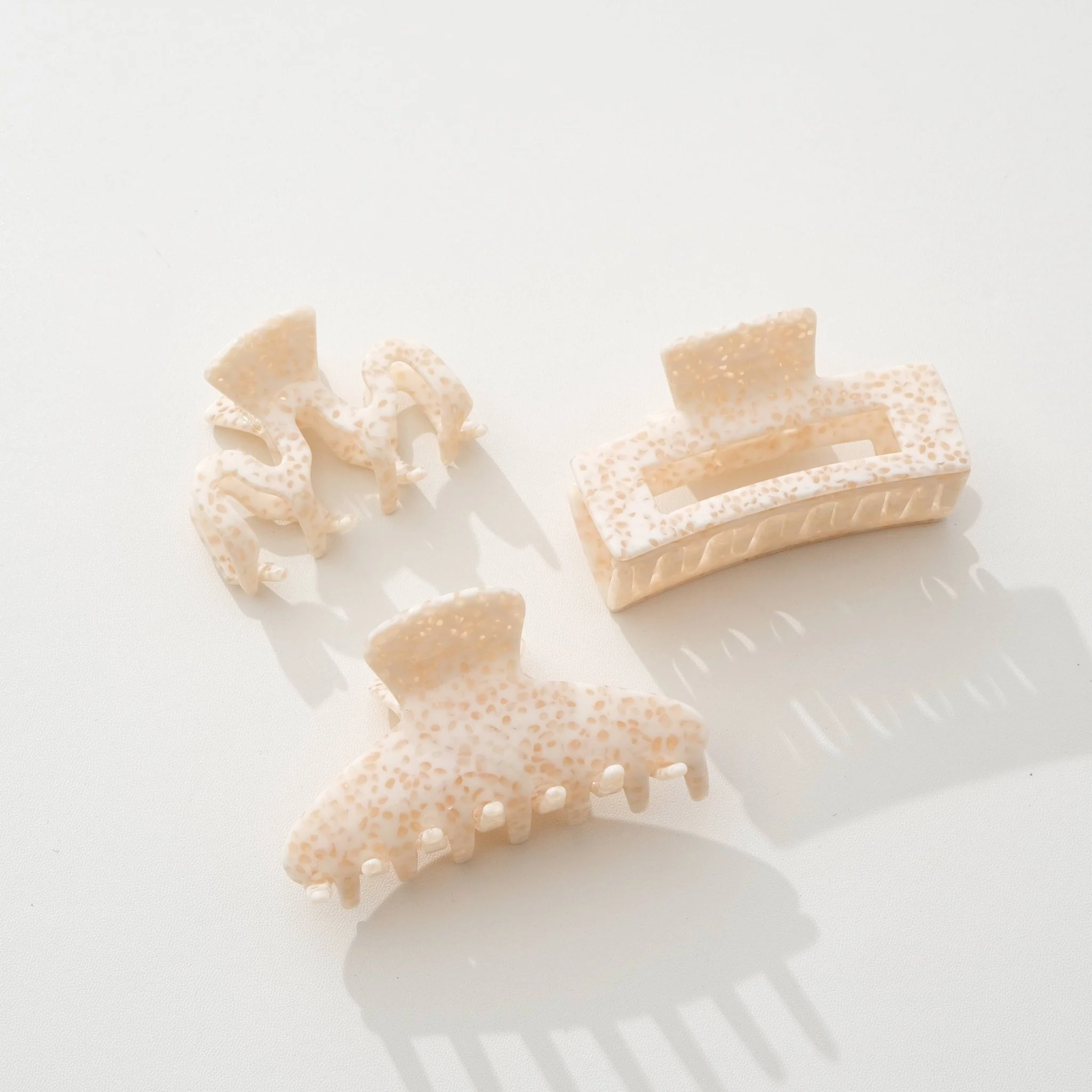 Apricot Crème | Small/Medium Claw Clips