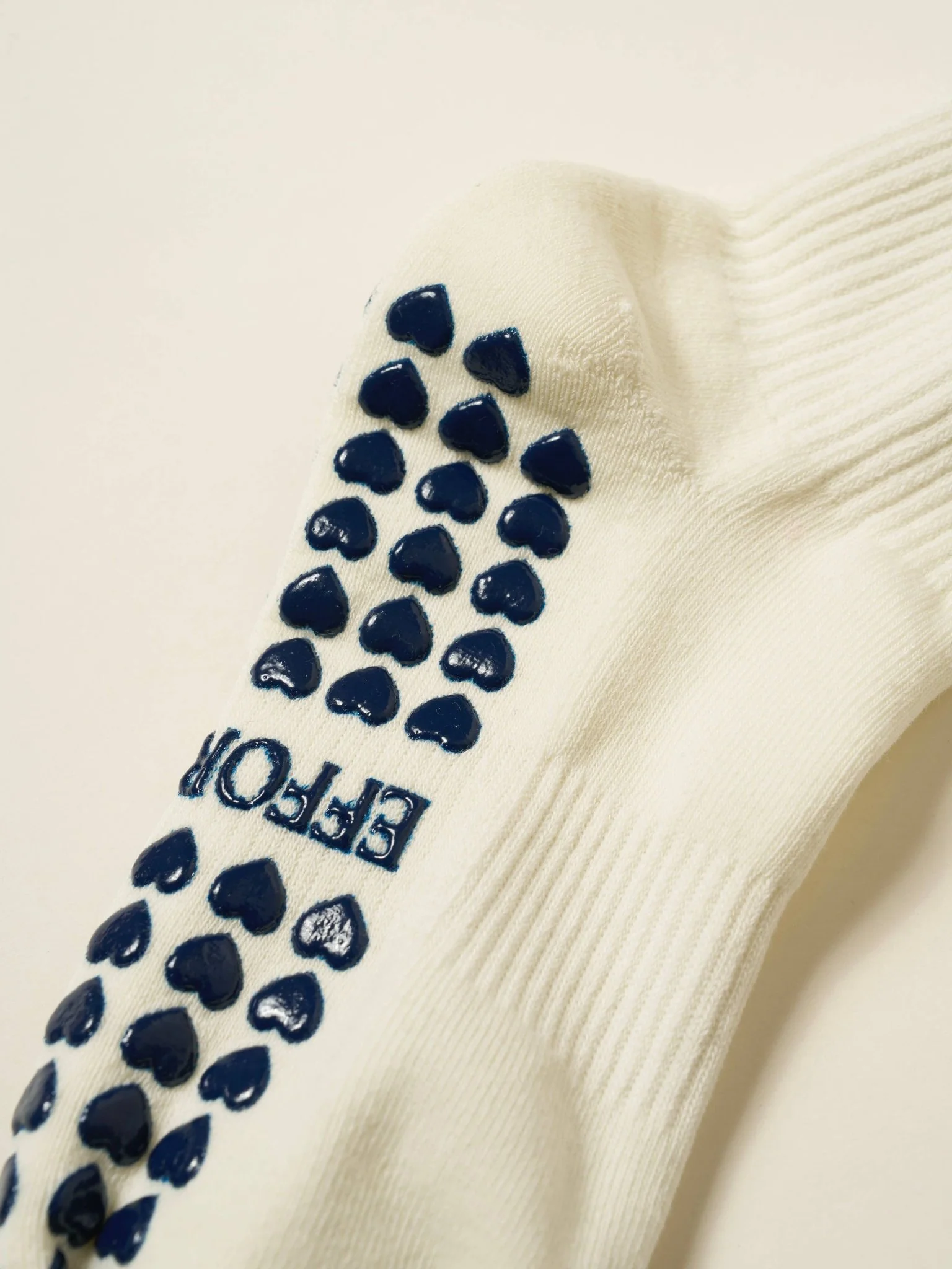 π§πΌββοΈ Good Energy Grip Sock | Pilates Socks - Image 5