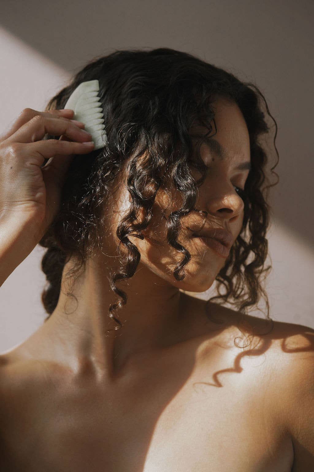 Gua Sha Scalp Comb - Image 2