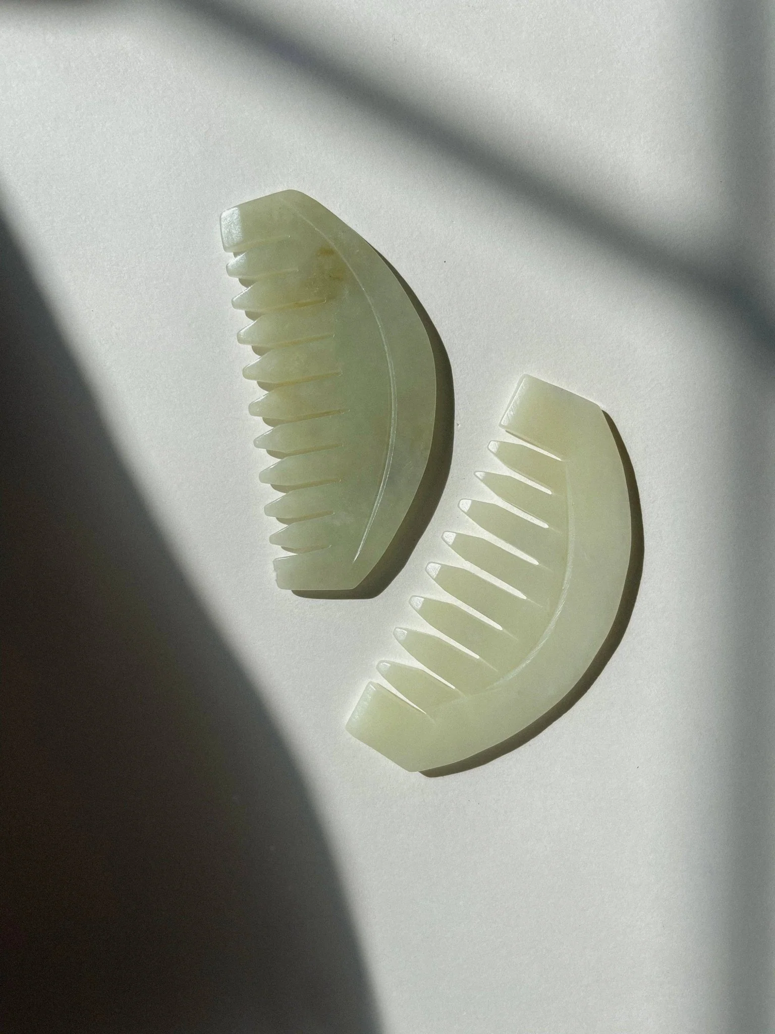 Gua Sha Scalp Comb - Image 3