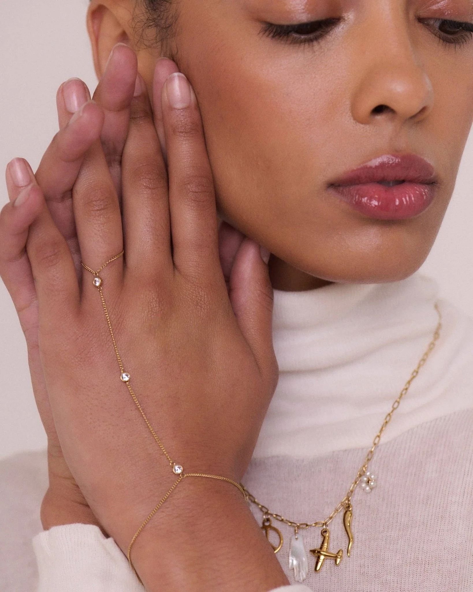 Crystal Handchain