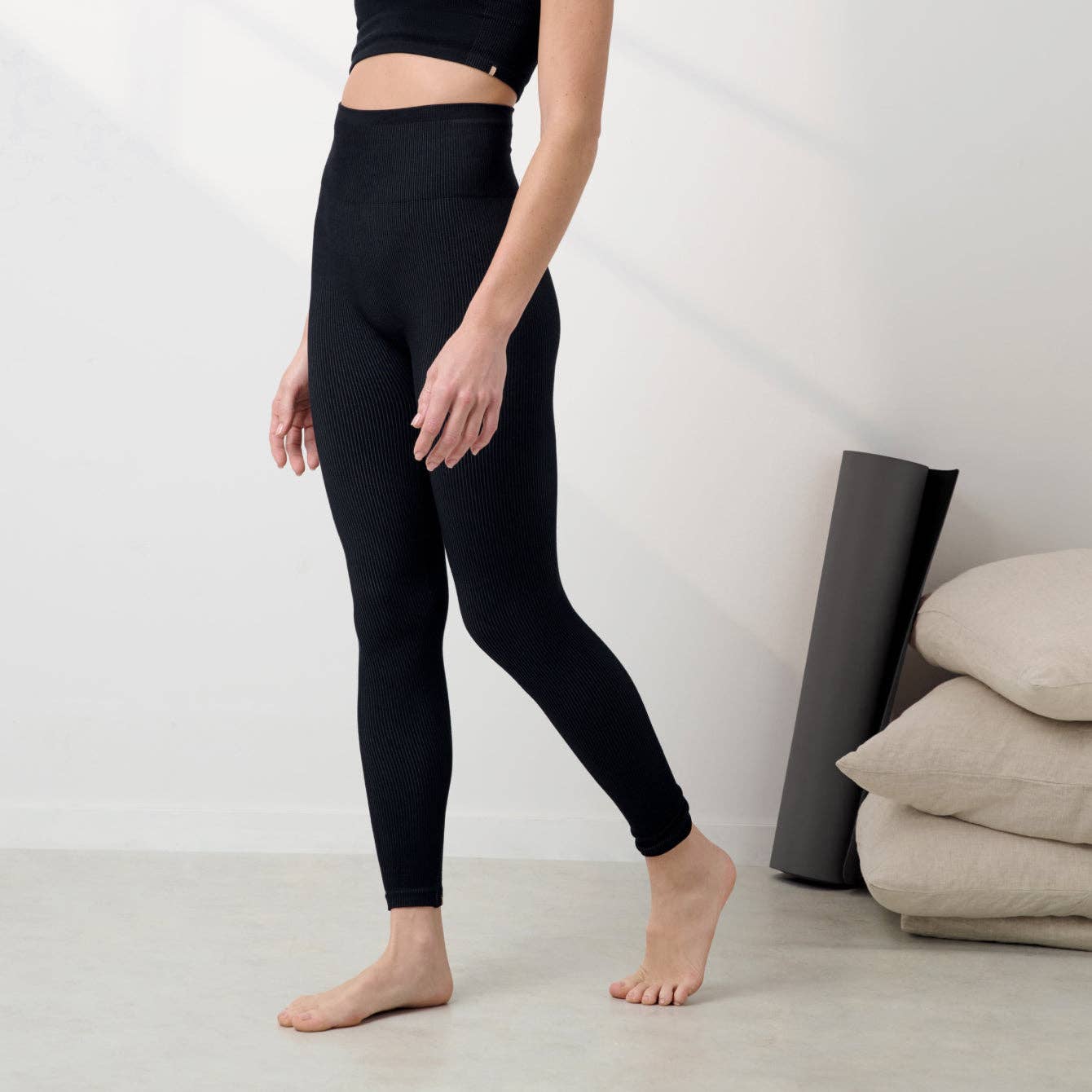 Seamless Modal Flow Legging | Immersed Black