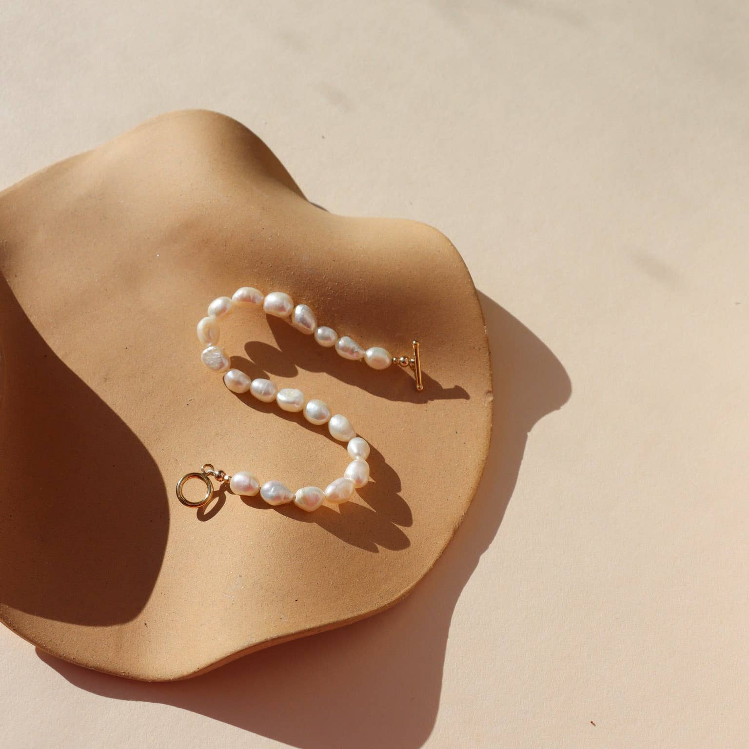 Pearl Muse Toggle Bracelet | 14K Gold Fill